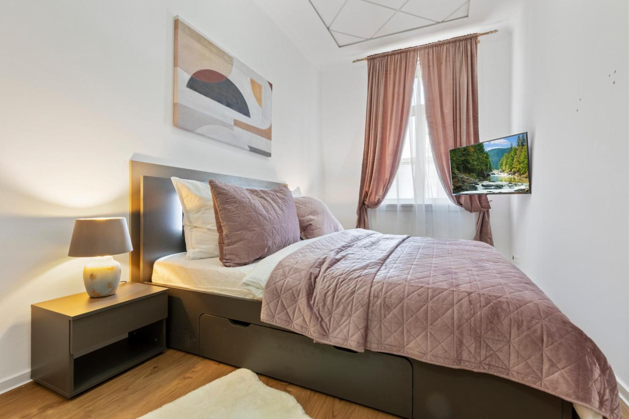 Apartamento Luxe Living At Old Town Center Bratislava Exterior foto